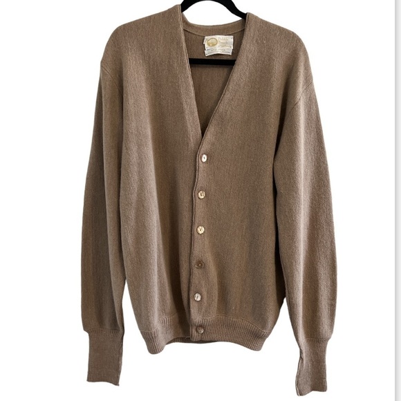 Pebble Beach Other - Pebble Beach of California Cardigan
